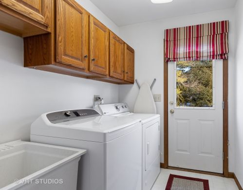 632 Blackthorn Dr, Bull Valley IL 60014-4564 exterior