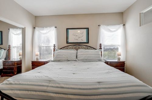 224 Marsalla Dr, Folsom CA 95630-7201 exterior