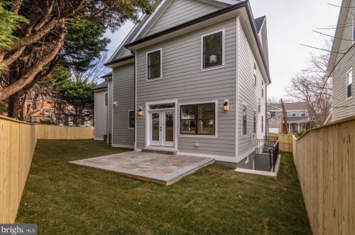 5805 Beech Ave, Bethesda MD  20817-3407 exterior