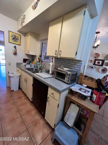 1129 Alpine Cir, Green Valley AZ 85614-1817 exterior