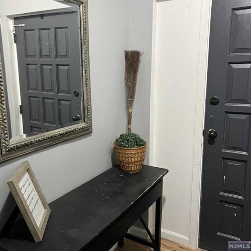 902 Clifton Ave, Newark NJ  07104-3214 exterior