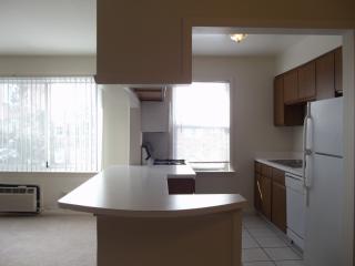 14192 Cedar Rd, Cleveland OH  44121-3211 exterior