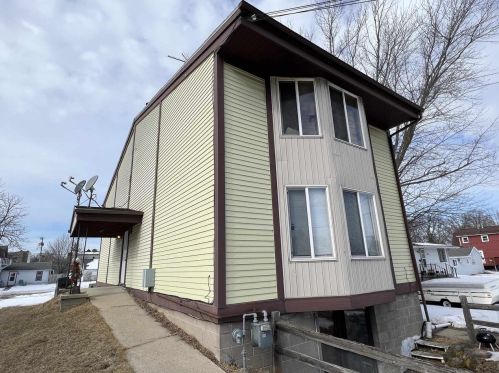 108 Franklin St, Poynette WI 53955-9603 exterior