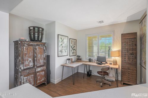 3882 Ashton Dr, Phoenix AZ 85086-2774 exterior