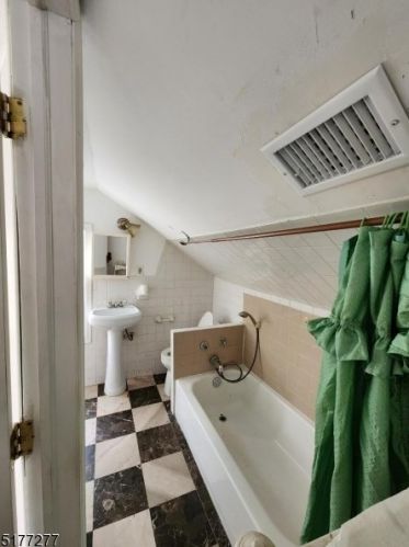 344 Un Ave, Irvington NJ 07111-2925 exterior