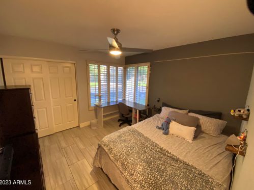 12018 40th Way, Phoenix AZ  85028-1501 exterior