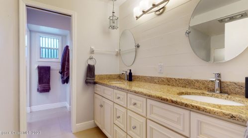 2130 Tropical Trl, Merritt Island FL 32952-4047 exterior