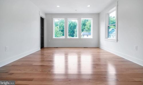 102 Ritchie Ave, Silver Spring MD  20910-5112 exterior