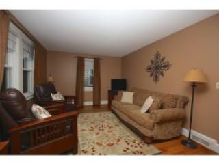 617 Beacon St, Manchester, NH 03104-5241