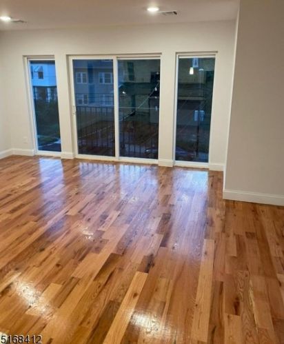 268 Seymour Ave, Newark NJ  07112-1634 exterior