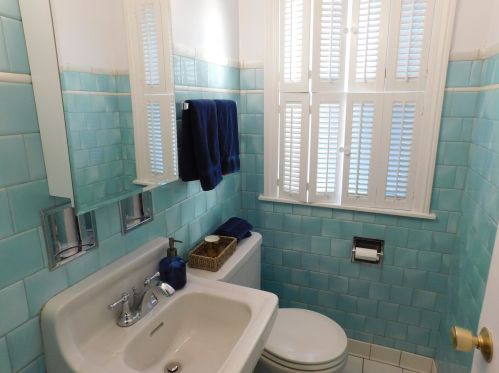 10047 Artesian Ave, Chicago IL 60632-1106 exterior