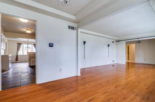 6937 Delmeta Dr, Dallas TX 75248-5529 exterior