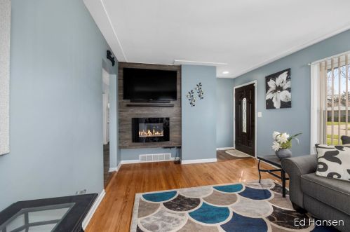 1701 Blanchard St, Wyoming MI 49519-3317 exterior