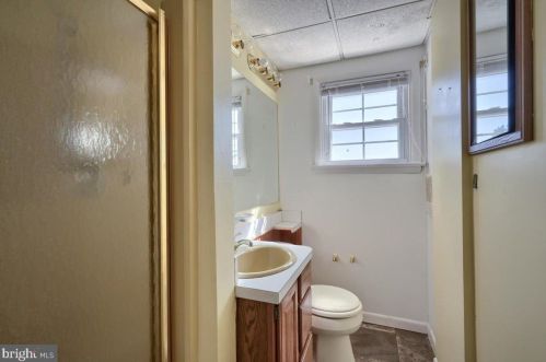 752 Nyes Rd, Hummelstown PA 17036-8688 exterior