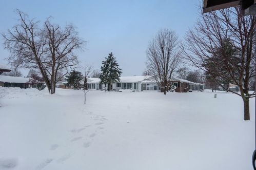 5056 Green Meadow Rd, Kalamazoo MI  49009-1254 exterior