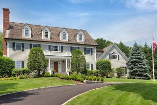 44 Upland Dr, Greenwich, CT 06831-4451