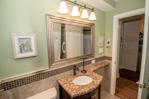 5624 Melvina Ave, Chicago IL 60646-1123 exterior