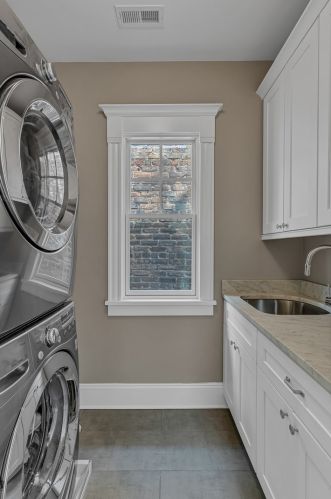 3800 Paulina St, Chicago IL 60609-2057 exterior