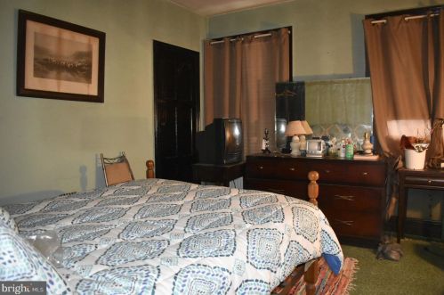 2131 28 St, Philadelphia PA 19145-1614 exterior