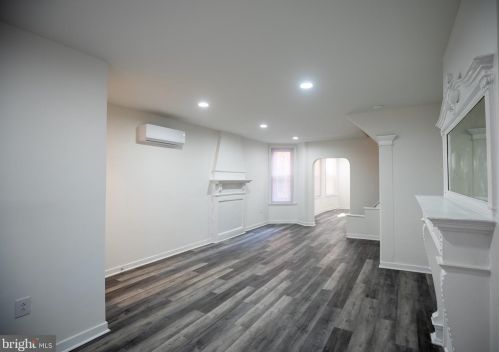 5148 Hazel Ave, Philadelphia PA 19143-1526 exterior