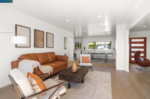 744 Contra Costa Ave, Berkeley CA 94707-1937 exterior