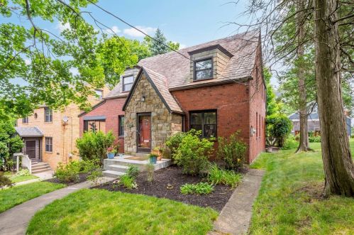 1023 Avacoll Dr, Pittsburgh, PA 15220-3229