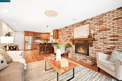 5143 Coral Ct, Concord CA 94521-2315 exterior