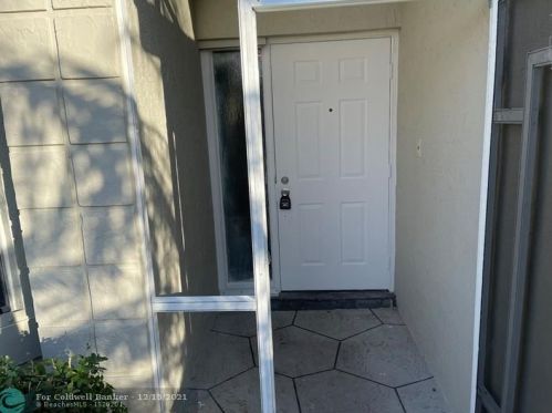 9394 Aegean Dr, Boca Raton FL  33496-6681 exterior