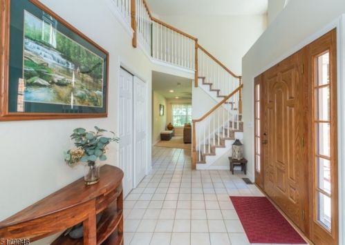 5 Cliffside Way, Andover NJ  07821-5042 exterior