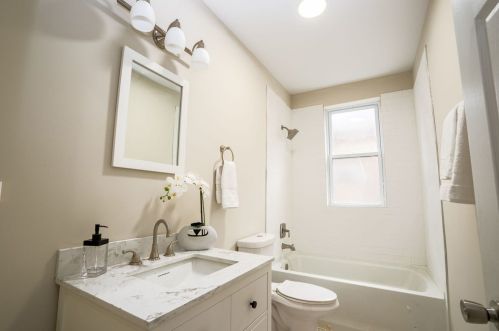 8342 Elizabeth St, Chicago IL  60620-3942 exterior