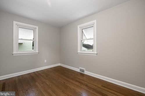 22 Sadie St, Trenton NJ 08619-4309 exterior