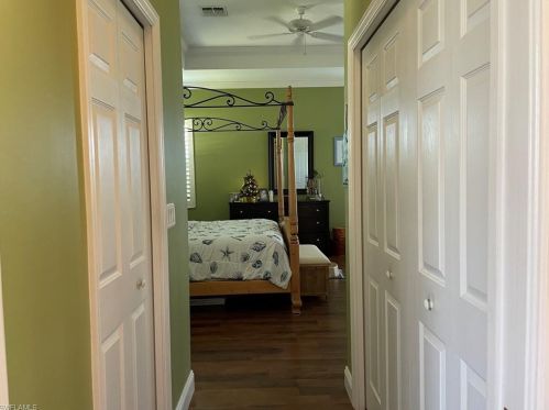 3915 Jasmine Lake Cir, Naples FL 34119-7956 exterior