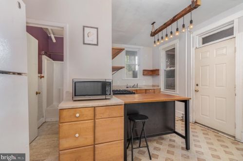 453 Queen St, Lancaster PA 17603-2984 exterior