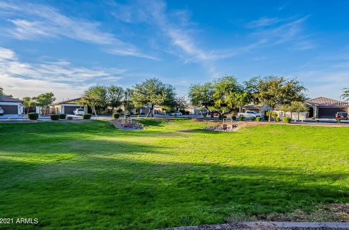 1930 Carson Rd, Phoenix AZ 85041-6614 exterior