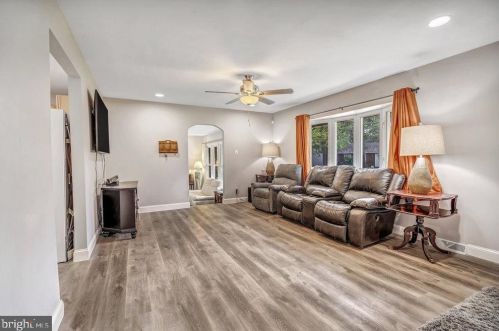 321 Mohawk Trl, Browns Mills NJ  08015-6301 exterior