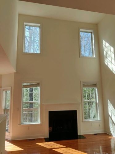 31 Marble Faun Ln, Windsor, CT 06095-4766