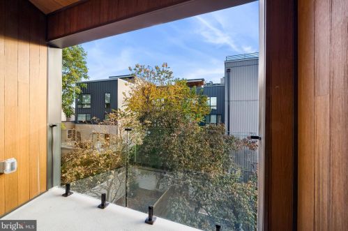 618 Catharine St, Philadelphia PA  19147-2910 exterior