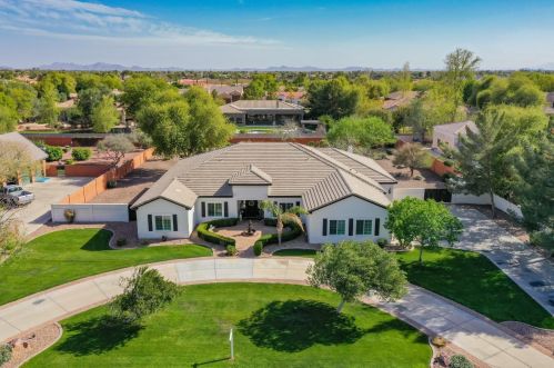 2455 Cloud Dr, Chandler AZ 85249-3778 exterior