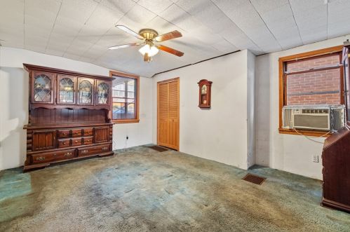 1828 Middle St, Pittsburgh PA 15215-2719 exterior