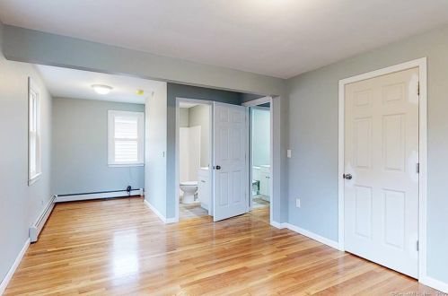 33 Palmer St, Killingly CT 06239-2732 exterior