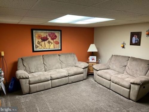 7158 Erdrick St, Philadelphia PA 19135-2602 exterior