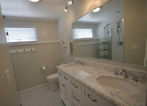 1548 Beach St, Meskegon MI  49441-1006 exterior