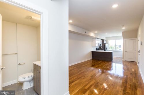 1647 Germantown Ave, Philadelphia PA 19140-4224 exterior