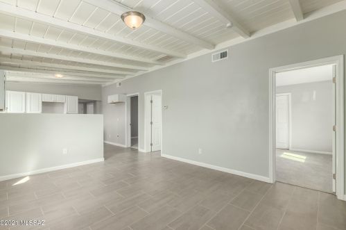 407 Alturas St, Tucson AZ  85705-4220 exterior