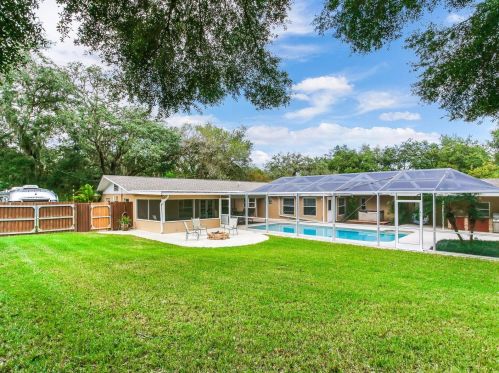 12607 51 St, Tampa FL 33619-1418 exterior