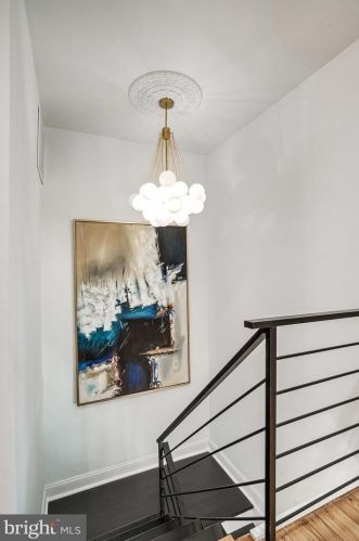 1727 16th St, Washington DC  20020-5661 exterior