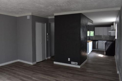 502 Walnut St, Pittsburgh PA  15210-2103 exterior