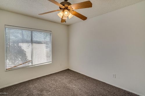 9641 37 Ave, Phoenix AZ 85053-4620 exterior