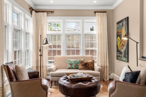 112 Pleasant St, Newton MA 02459-1810 exterior