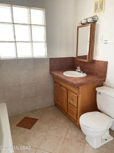 2415 Mabel St, Tucson AZ  85719-4349 exterior